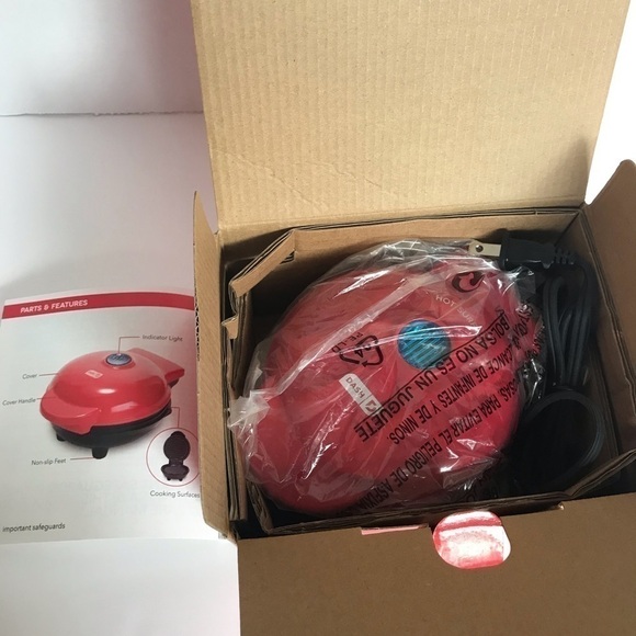 Nwt - Dash, Red Mini Maker Grill. 4” Cooking Surface, Non-Stick, 350 Watts. - Picture 9 of 12